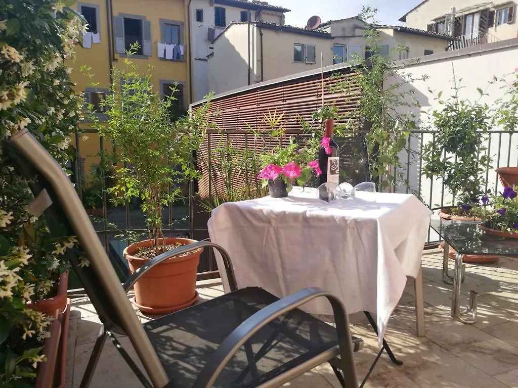 Terrace Apartment In Santo Spirito District Florence