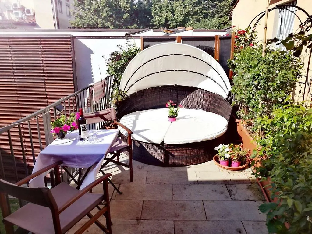 Terrace Apartment In Santo Spirito District Florence