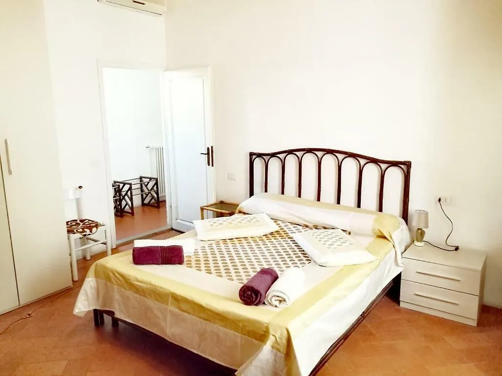 Terrace Apartment In Santo Spirito District Florence